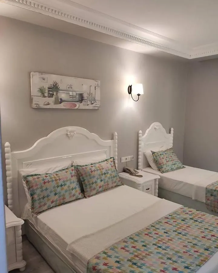 Hotel Grand Levent 博德鲁姆