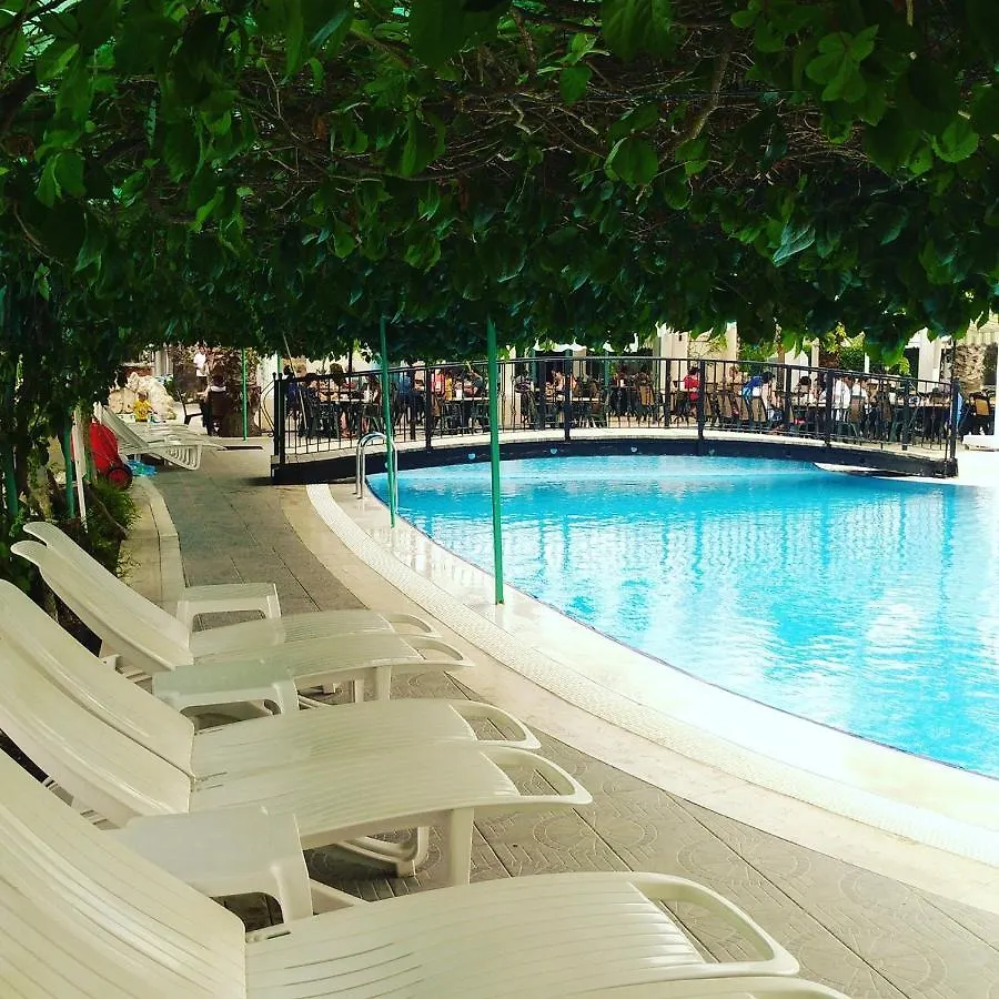 Hotel Grand Levent 博德鲁姆
